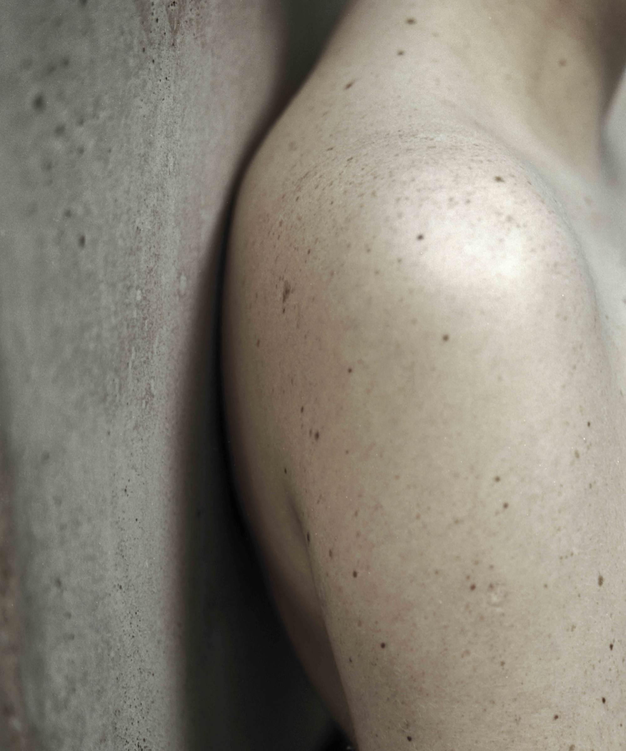 Import Export, Mia Dudek, Untitled I (skin studies), 2015