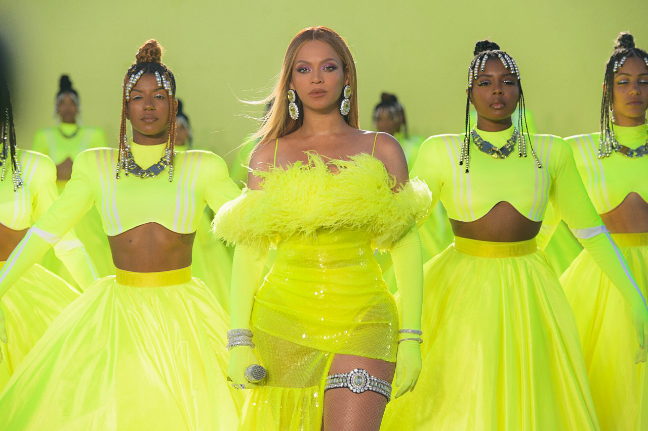 Beyoncé performing