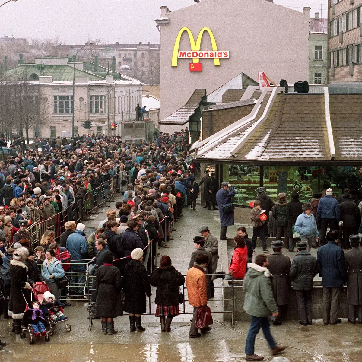 Queue McDonald's Soviet Union