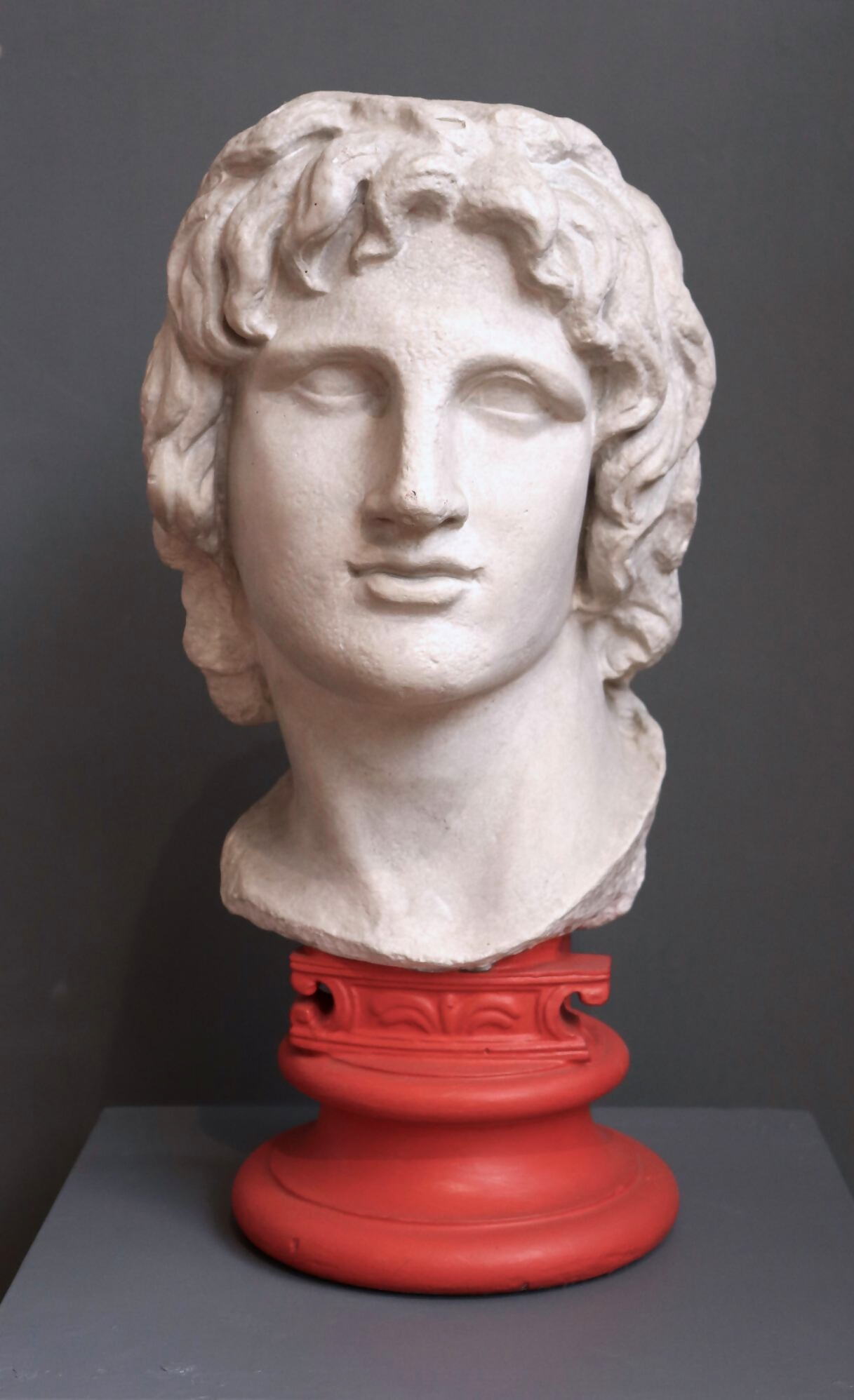 Marble head of Alexander c Museum of Classical Archaelogy