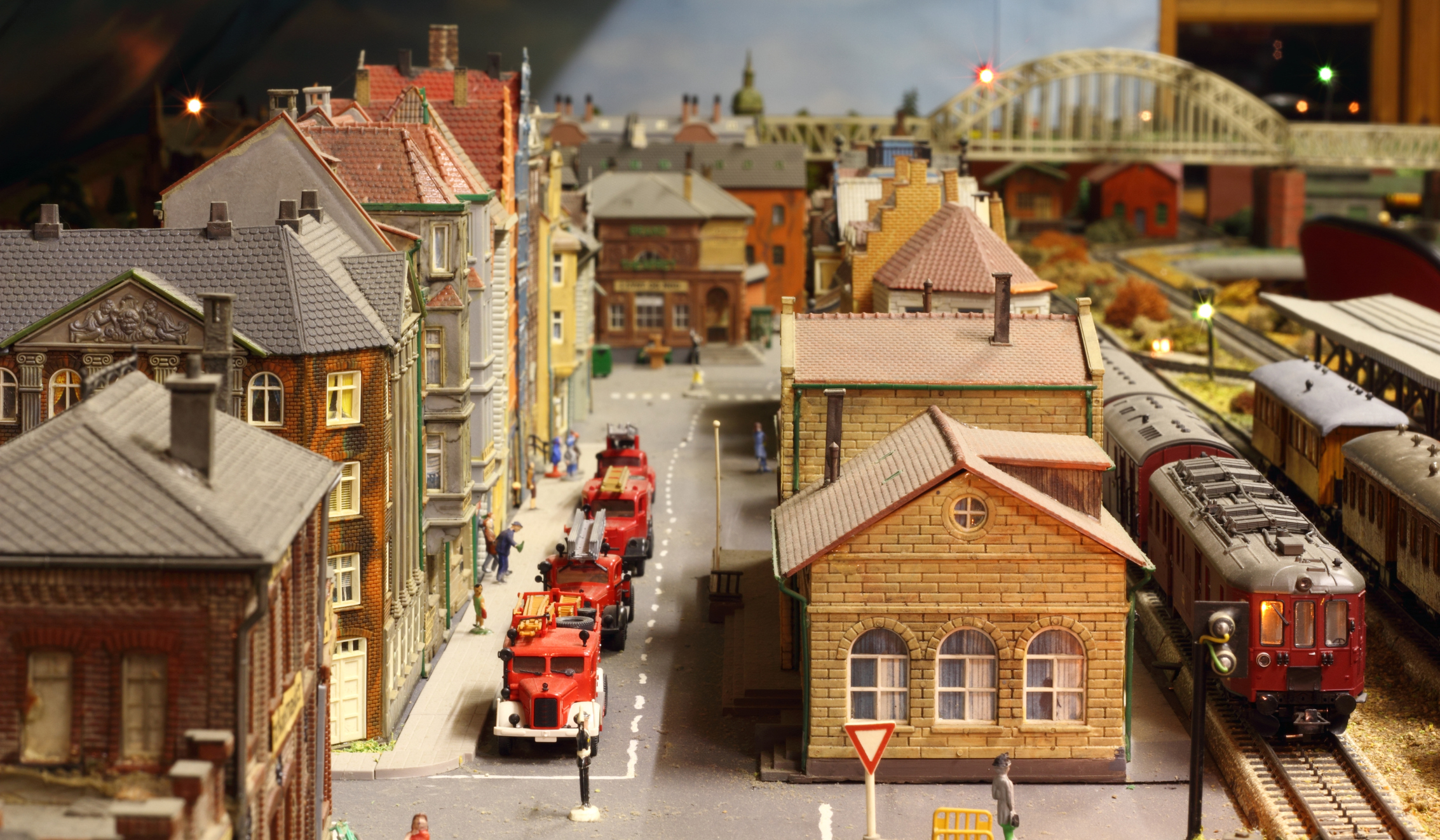 Model railroad layout with fire engines