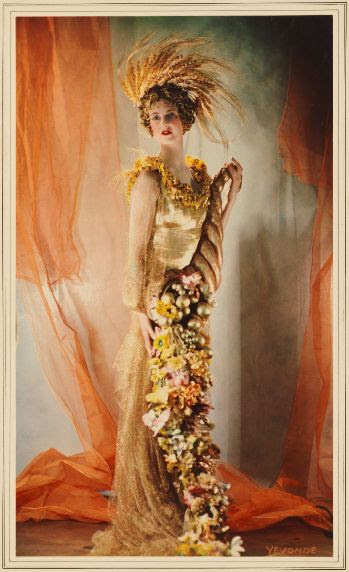 Lady Dorothy Warrender as Ceres by Yevonde (1935), given by the photographer, 1971 © National Portrait Gallery, London