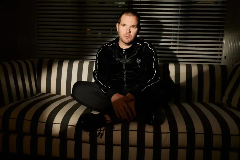 mike skinner the streets the darker the shadow the brighter the light