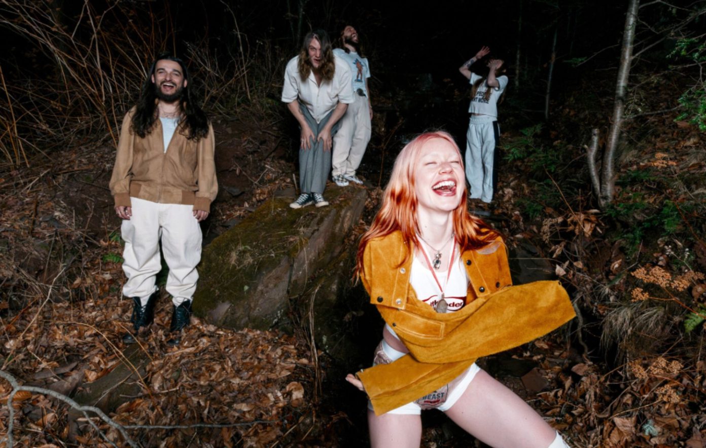 Wet Leg share tender new single 'Davina McCall' from upcoming