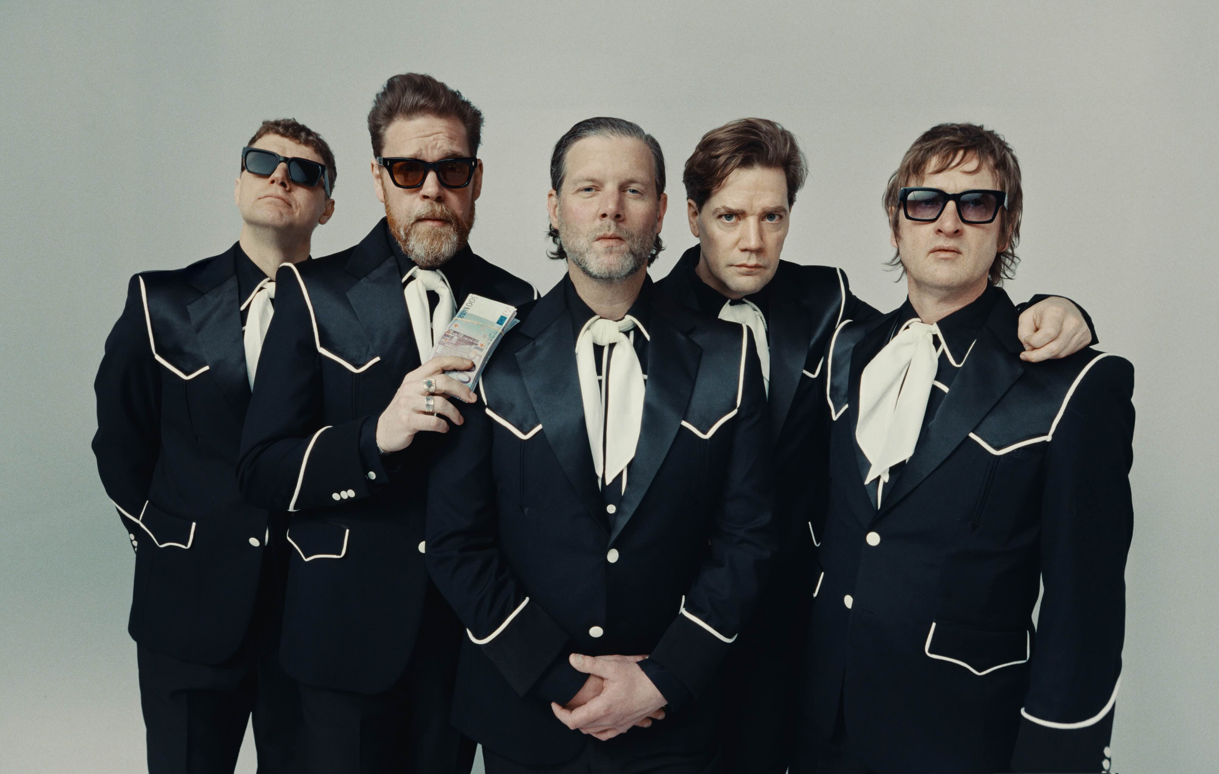 The Hives Legalize Living