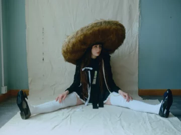 dodie-2025-02-please-credit-Charlotte-Hadden