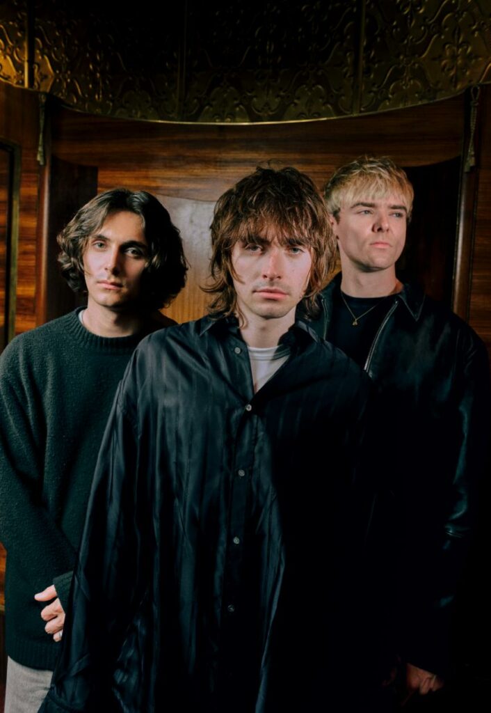 Copy of VILLANELLE_EP SHOOT _Hinge 1JUNE25_0684_v2