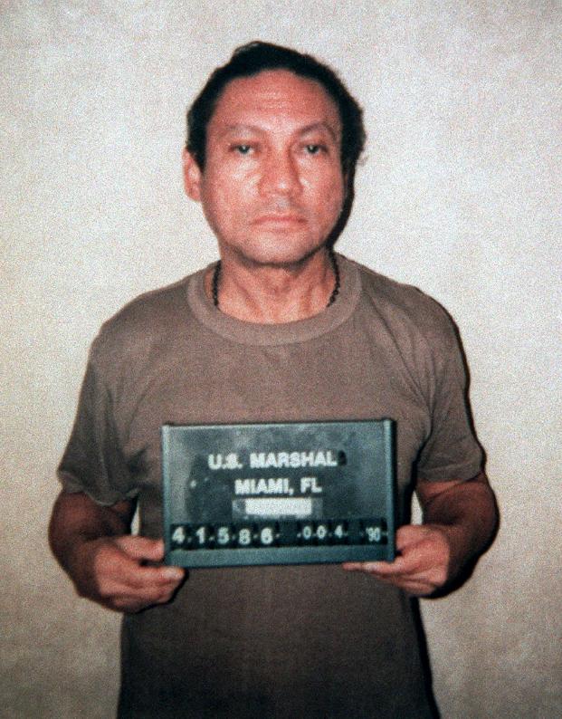 Manuel_Noriega_1990_U.S._Marshal_mugshot(1)