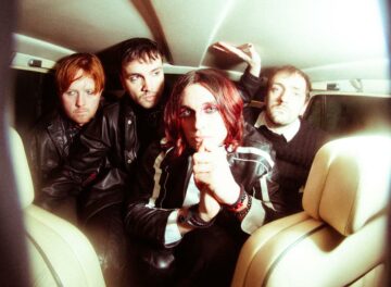 STATIC-DRESS-HUMAN-PROPS-PROMO-CREDIT-STATIC-DRESS (1)