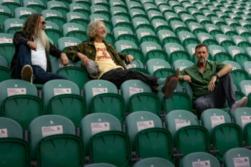 cast-have-a-brand-new-album-on-the-way-early-next-year-aW1hZ