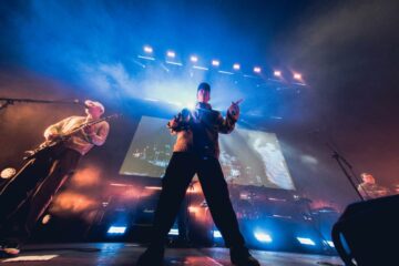 DMA'S - Live 1 - Credit Alice Backham (1)