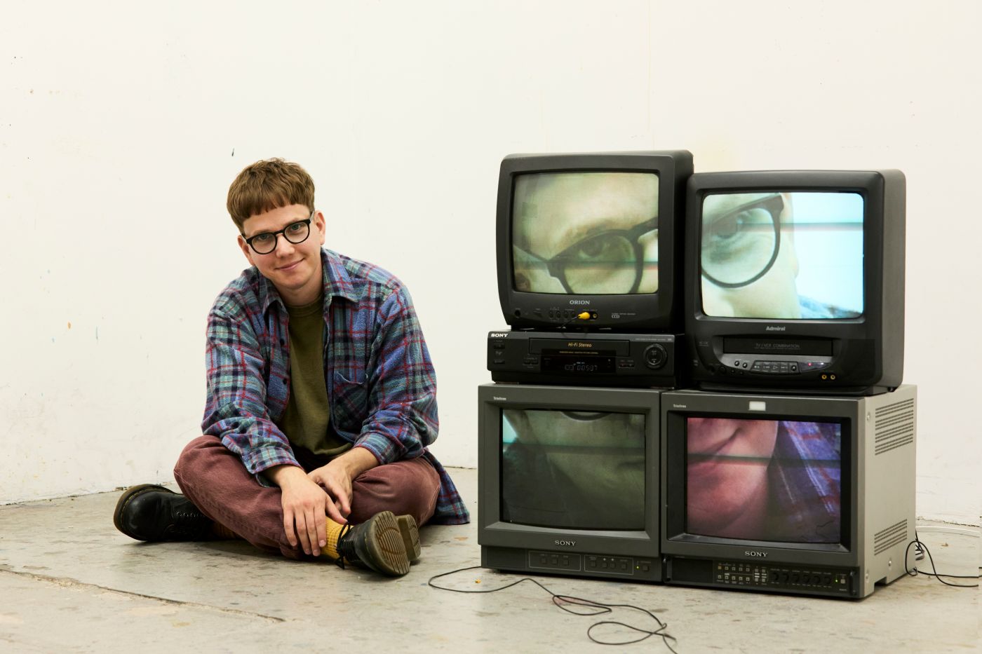 Sean Solomon press image promoting Finish Line single