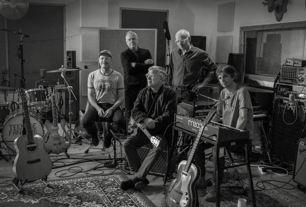 Teenage Fanclub, press photo for new album Do Not Dare to Dream
