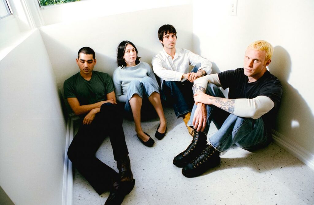 Jawdropped press photo by Julien Sage, 2026