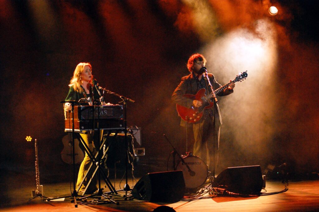 Johnny and Lillie Flynn, press photo ahead of new album Beam Cottage
