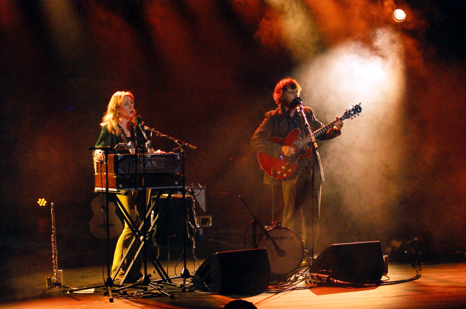 Johnny and Lillie Flynn, press photo ahead of new album Beam Cottage