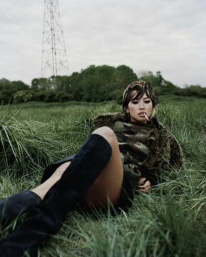 beabadoobee, press photo for new single 'Memories'