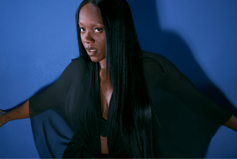 Rachel Chinouriri, press photo for new single 'Broken Chair'